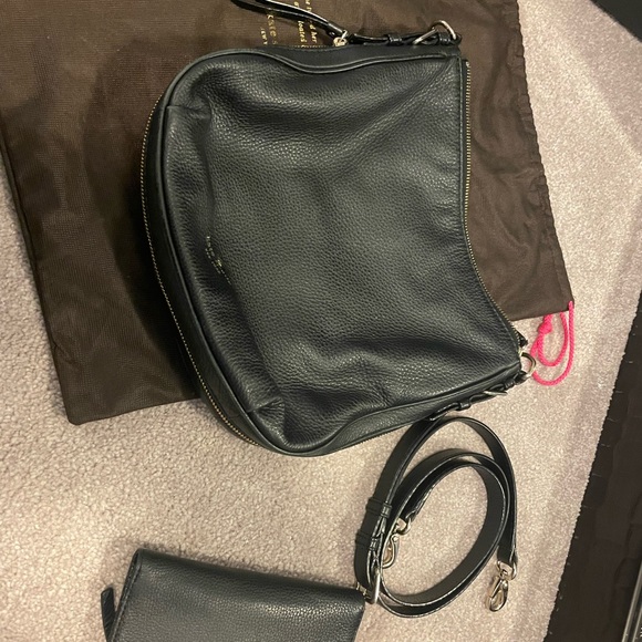 Kate Spade Tote - Picture 2 of 9